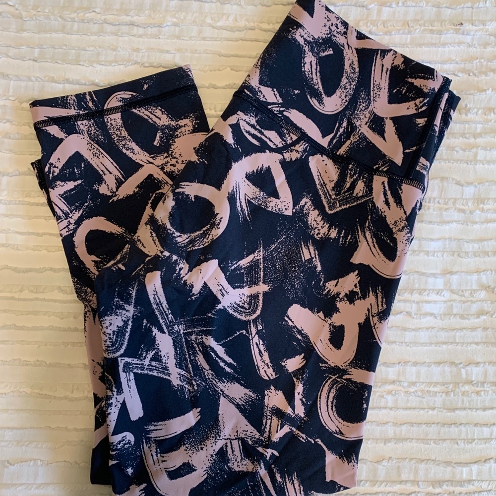 Lululemon Leggings - 19in